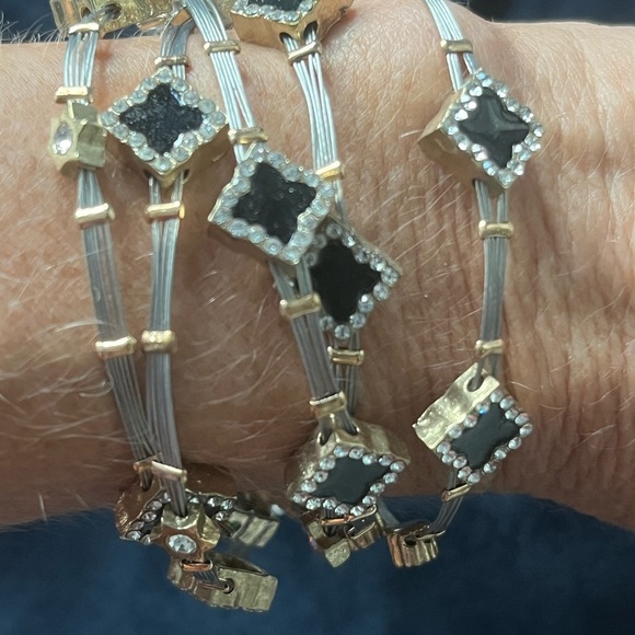 Black & Crystal Clover  Multistrand Bracelet NWTs. - Picture 5 of 7